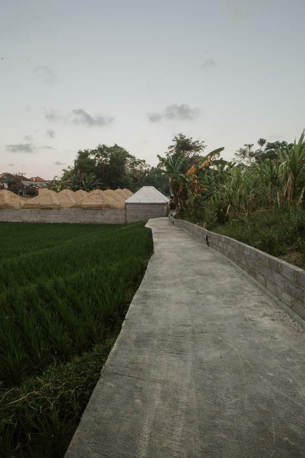 The Umah Bamboo Hotell Canggu Exteriör bild